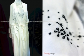 Apricot embroidery night robe
